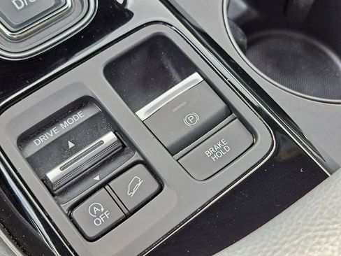 Used 2023 Honda Pilot TrailSport image 28