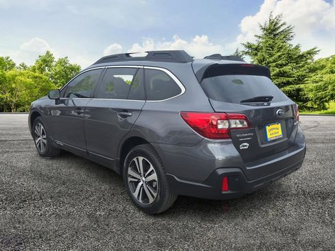 Used 2018 Subaru Outback 2.5i Limited image 5