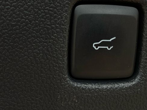 Used 2023 Ford Escape ST-Line AWD/4WD image 13