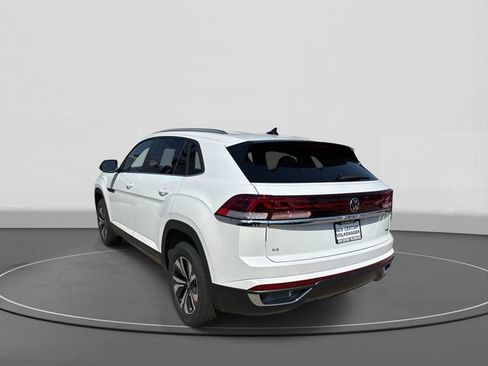 New 2026 Volkswagen Atlas Cross Sport SE image 3