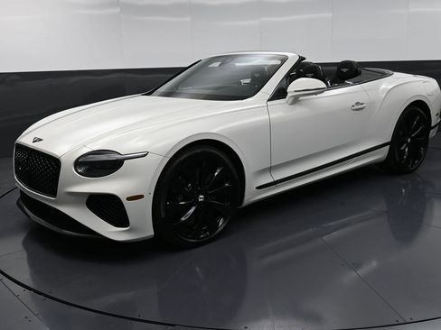 New 2026 Bentley Continental GTC image 32