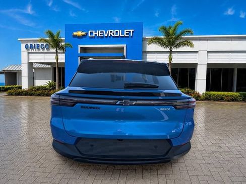 New 2026 Chevrolet Equinox EV LT w/ LPO, Blackout Package FWD image 8