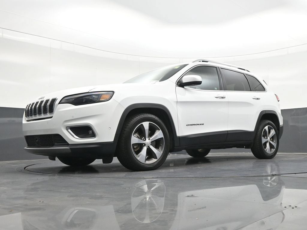 Used 2019 Jeep Cherokee Limited w/ Luxury Group FWD image 23