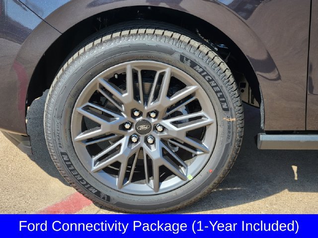New 2027 Ford Expedition Platinum w/ Stealth Appearance Package RWD image 10