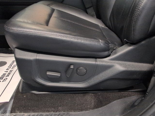 Certified 2020 Ford Expedition XLT w/ Equipment Group 202A AWD/4WD image 11