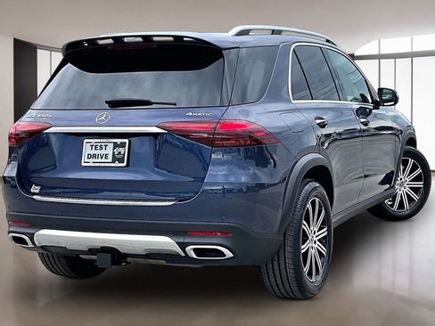 Used 2025 Mercedes-Benz GLE 450e 4MATIC image 2