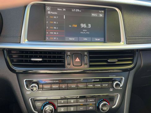 Used 2019 Kia Optima LX w/ LX Premium Package image 9