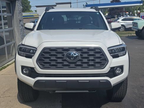 Used 2023 Toyota Tacoma TRD Off-Road AWD/4WD image 2