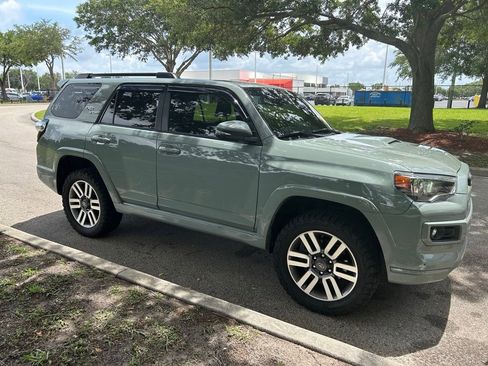 Used 2022 Toyota 4Runner TRD Sport w/ Technology Package RWD image 8