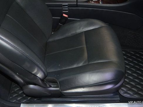 Used 2010 Mercedes-Benz CL 550 4MATIC image 15