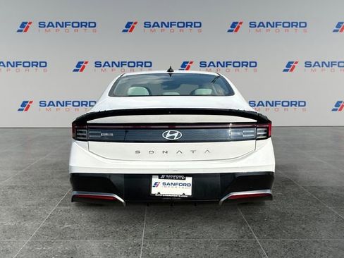 Used 2025 Hyundai Sonata SEL FWD image 4
