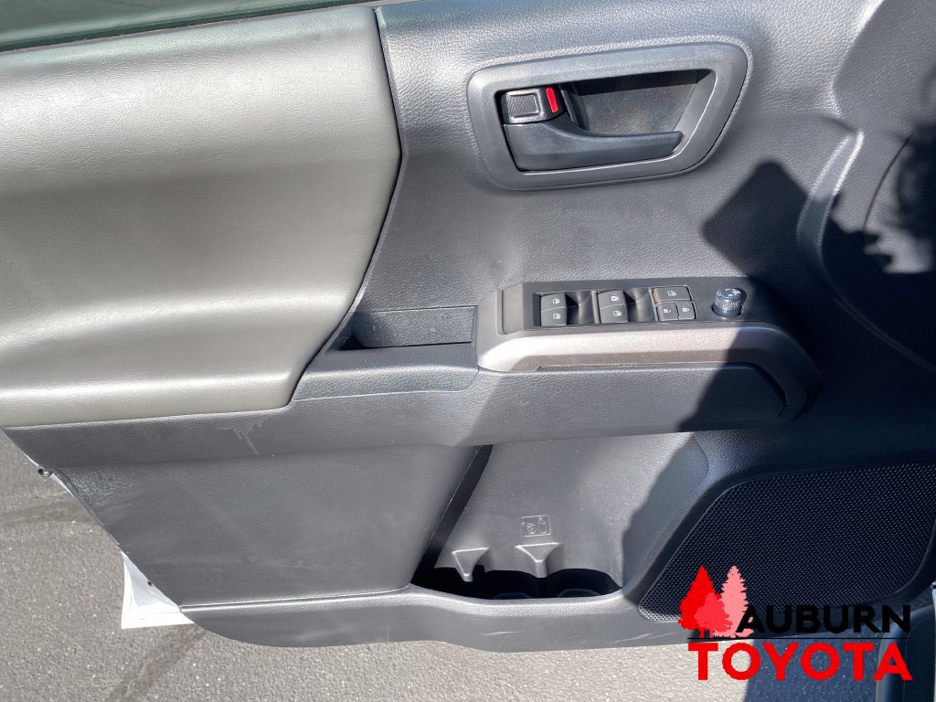 Used 2022 Toyota Tacoma SR5 w/ Black Out Package (TMS) RWD image 9