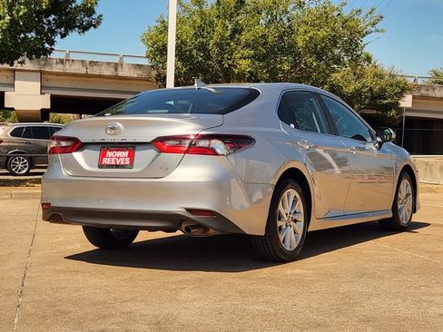 Used 2023 Toyota Camry LE FWD image 3