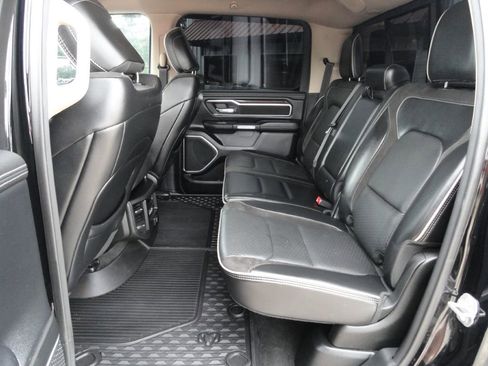 Used 2021 RAM 1500 Laramie w/ Off Road Group AWD/4WD image 10