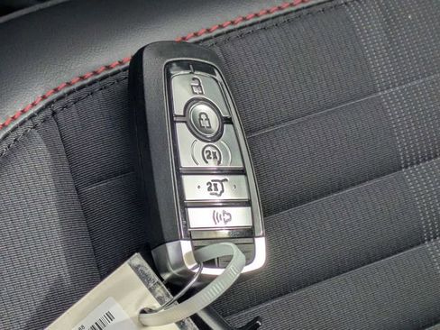 New 2026 Ford Explorer ST-Line w/ ST-Line Street Pack image 28