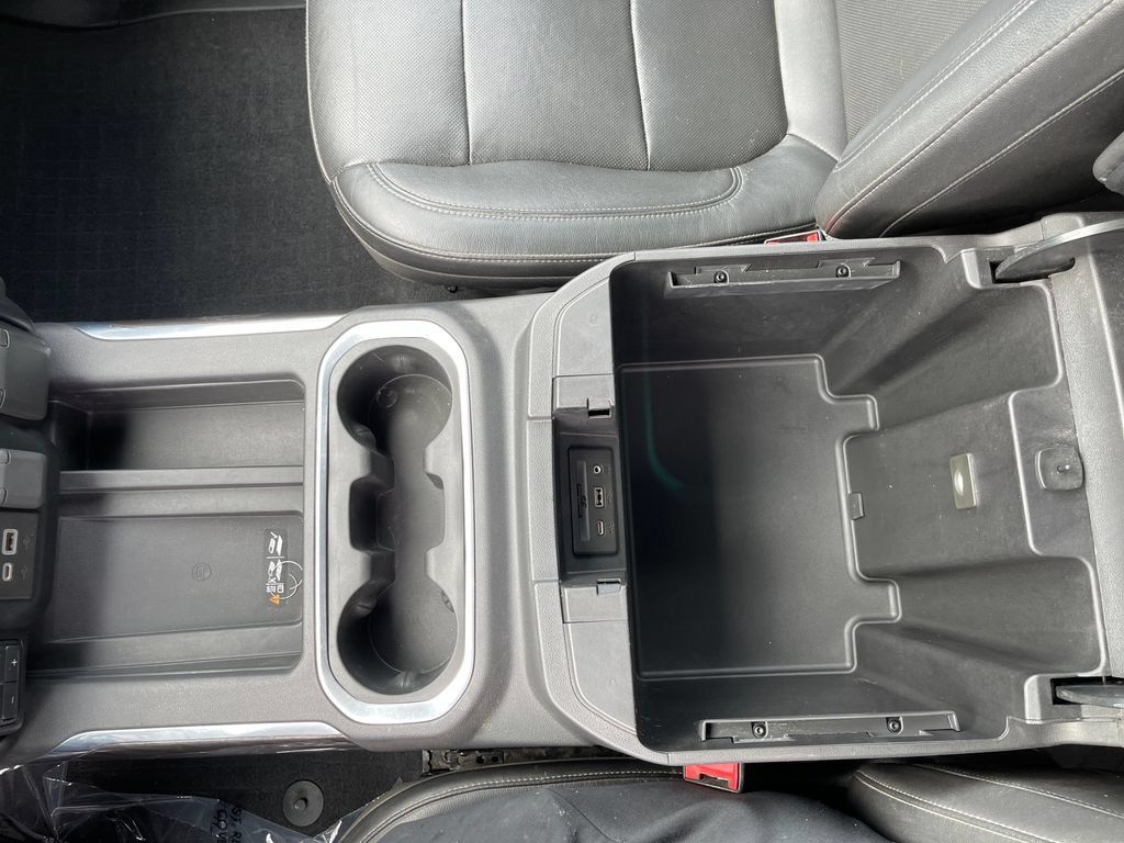 Used 2020 Chevrolet Silverado 1500 LTZ AWD/4WD image 41