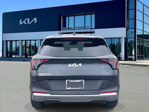 Certified 2026 Kia Sportage EX FWD image 10