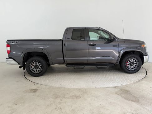Used 2019 Toyota Tundra SR5 w/ SR5 Upgrade Package image 8