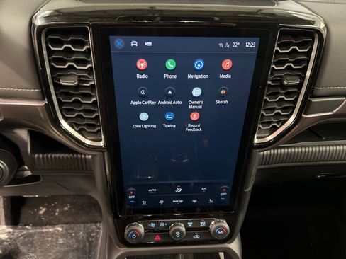 New 2025 Ford Ranger Lariat w/ Convenience Package image 8