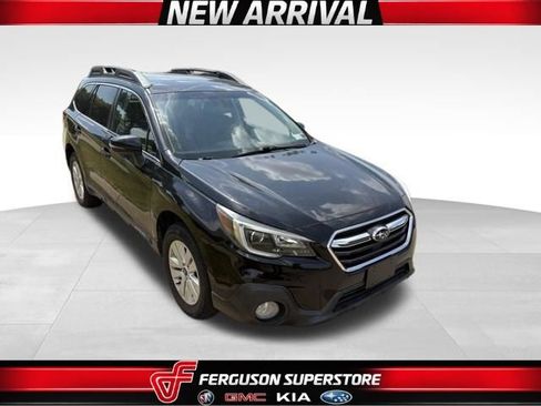 Used 2019 Subaru Outback 2.5i Premium AWD/4WD image 1