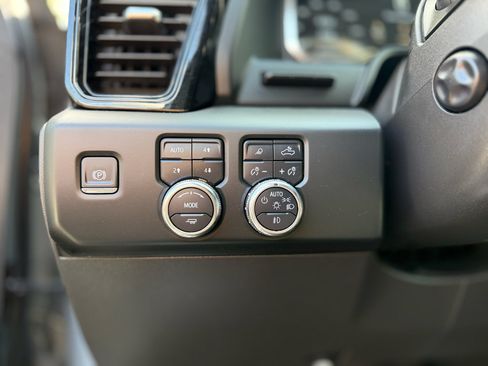 Used 2024 GMC Sierra 1500 AT4 w/ Technology Package AWD/4WD image 40