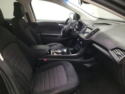 Used 2020 Ford Edge SE FWD image 21