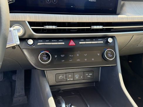 Used 2025 Hyundai Sonata SEL FWD image 24