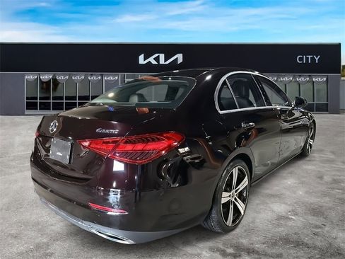 Used 2022 Mercedes-Benz C 300 4MATIC Sedan image 4
