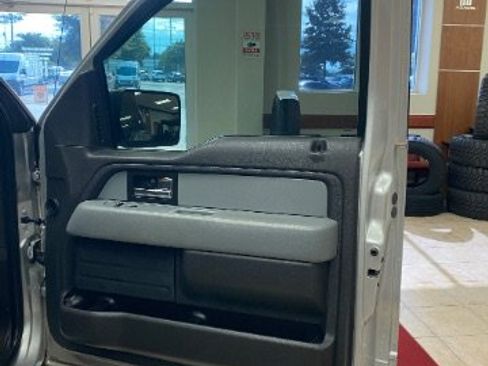 Used 2013 Ford F150 XLT w/ Luxury Equipment Group AWD/4WD image 11