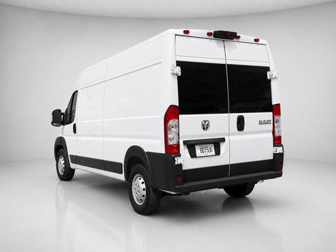 Used 2023 RAM ProMaster 2500 FWD image 4