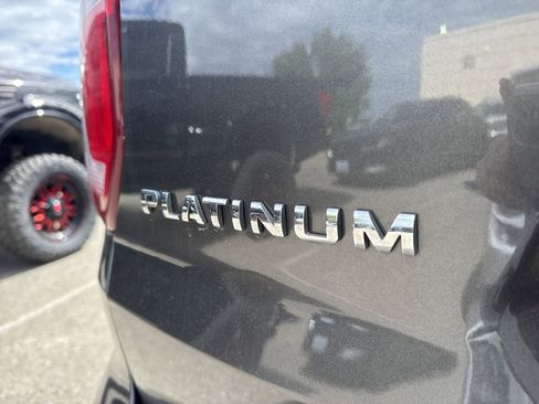 Used 2018 Ford Explorer Platinum AWD/4WD image 10