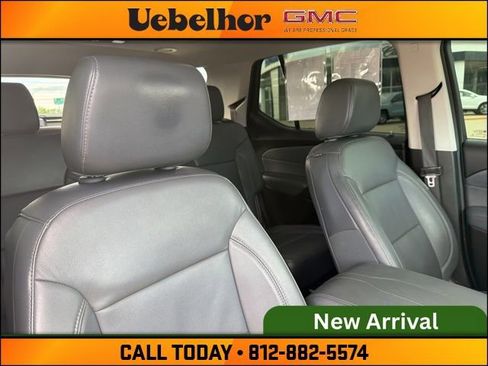 Used 2019 Chevrolet Traverse LT w/ LT Premium Package AWD/4WD image 4