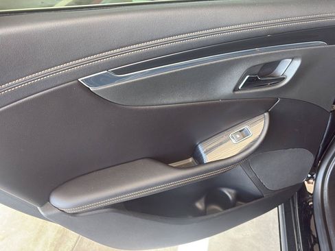 Used 2019 Chevrolet Impala Premier FWD image 28