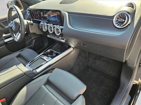 Used 2025 Mercedes-Benz GLA 250 image 20