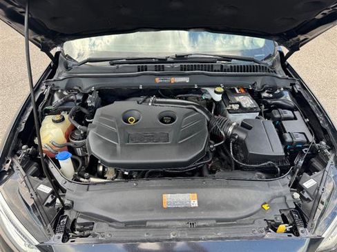 Used 2020 Ford Fusion Titanium image 19