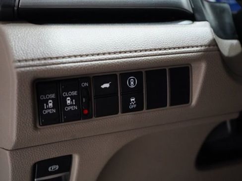 Used 2023 Honda Odyssey EX-L image 21