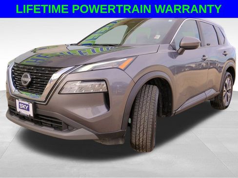 Used 2023 Nissan Rogue SV image 1