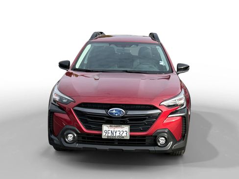 Used 2023 Subaru Outback Premium image 8