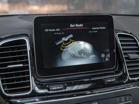 Used 2018 Mercedes-Benz GLE 350 image 29