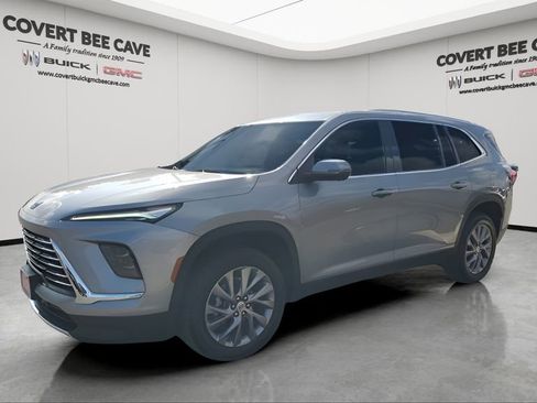 Certified 2025 Buick Enclave Preferred image 3