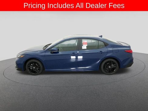 New 2026 Toyota Camry SE FWD image 3