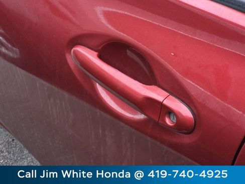 Used 2016 Nissan Versa Note SV image 14