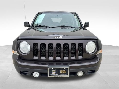 Used 2014 Jeep Patriot Latitude FWD image 3
