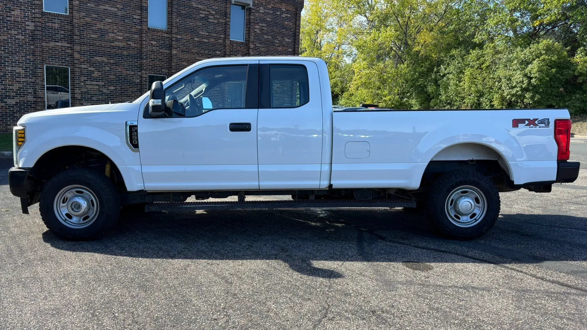Used 2019 Ford F250 XL w/ Power Equipment Group AWD/4WD image 5