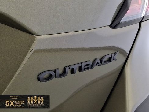 Used 2025 Subaru Outback Onyx Edition AWD/4WD image 37