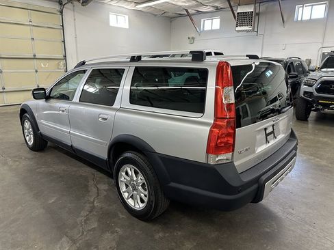 Used 2007 Volvo XC70 AWD/4WD image 5