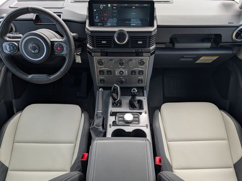 New 2025 INEOS Grenadier Fieldmaster Edition image 9