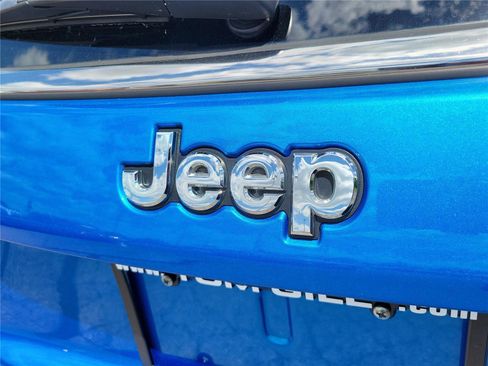 Used 2024 Jeep Compass Limited AWD/4WD image 8
