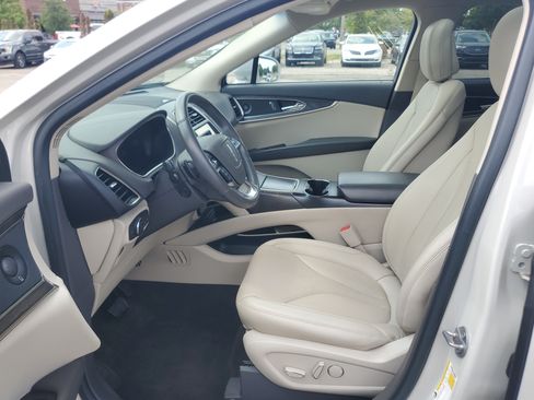 Certified 2020 Lincoln Nautilus Reserve AWD/4WD image 12