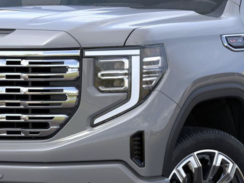 Used 2025 GMC Sierra 1500 Denali AWD/4WD image 34